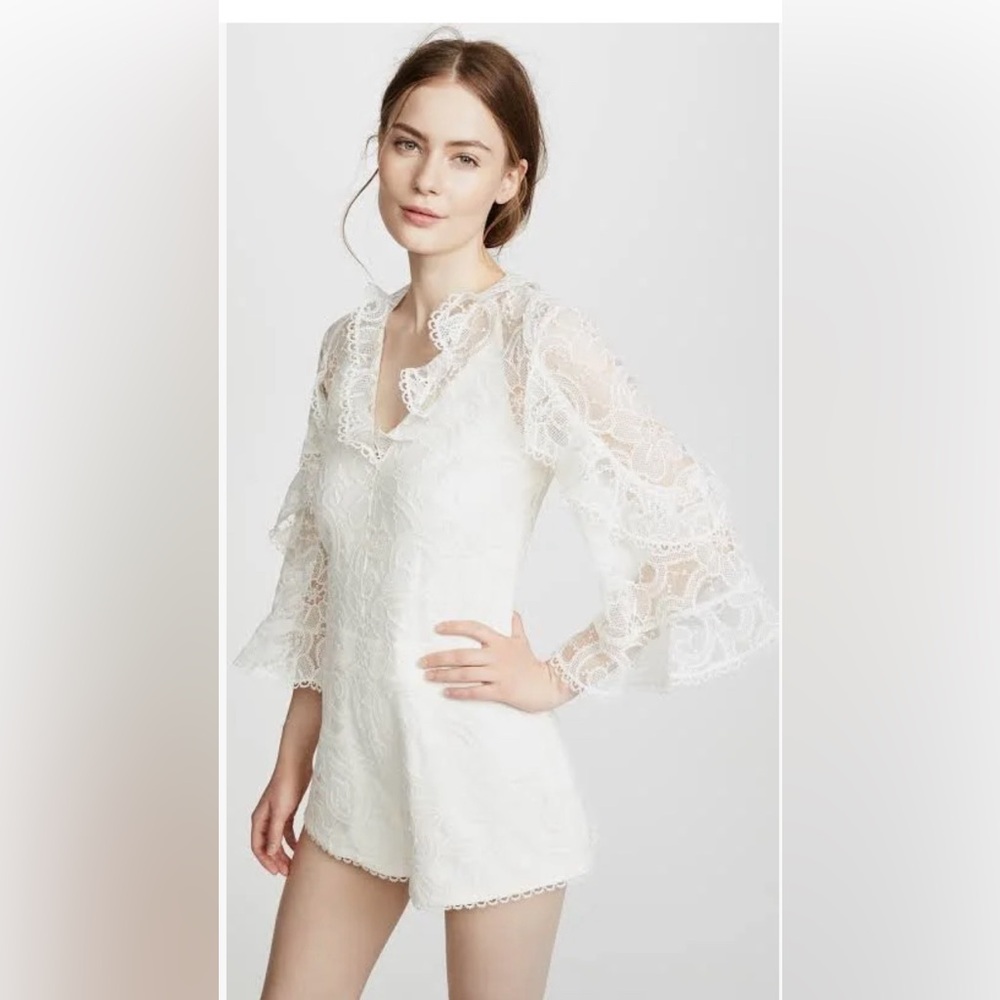 NWT Alexis Lace Geneva‎ Romper Size medium